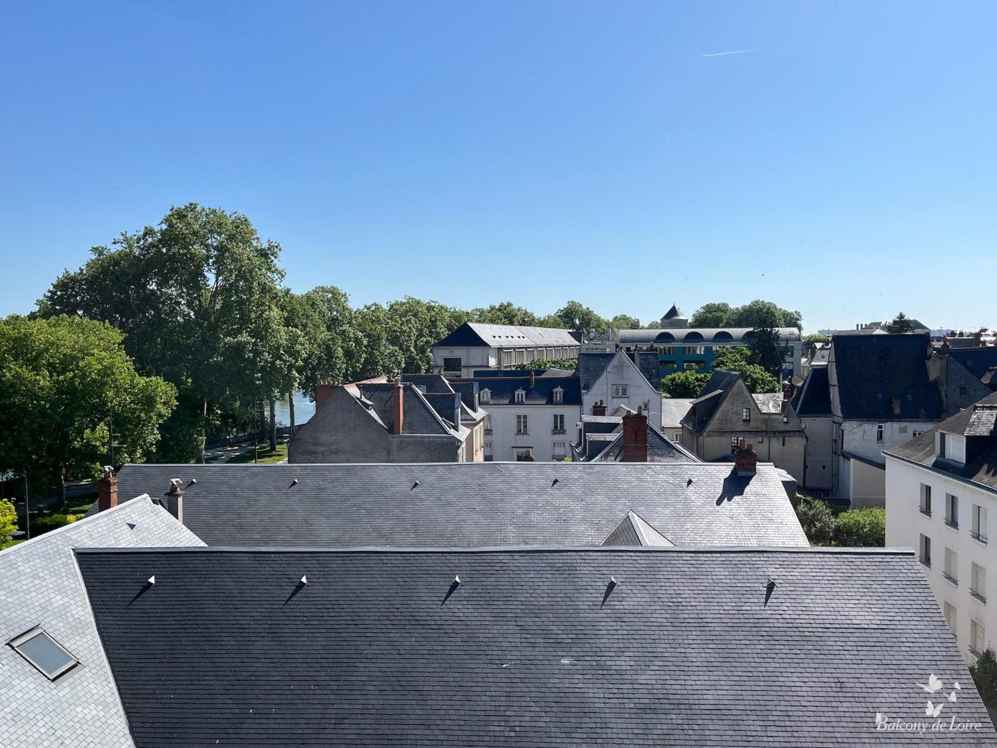 Balcony De Loire Apartment Tours