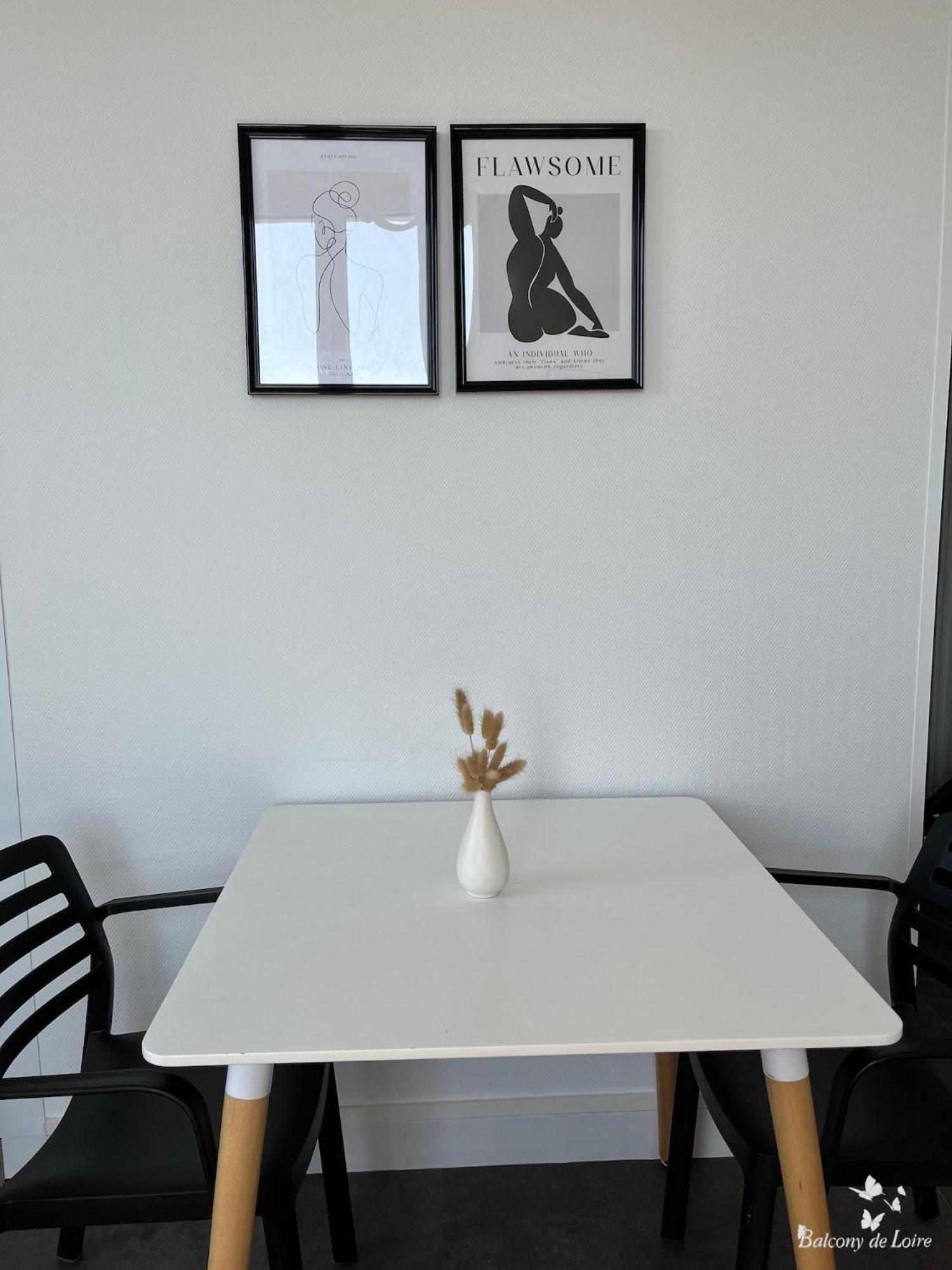 Balcony De Loire Apartment Tours